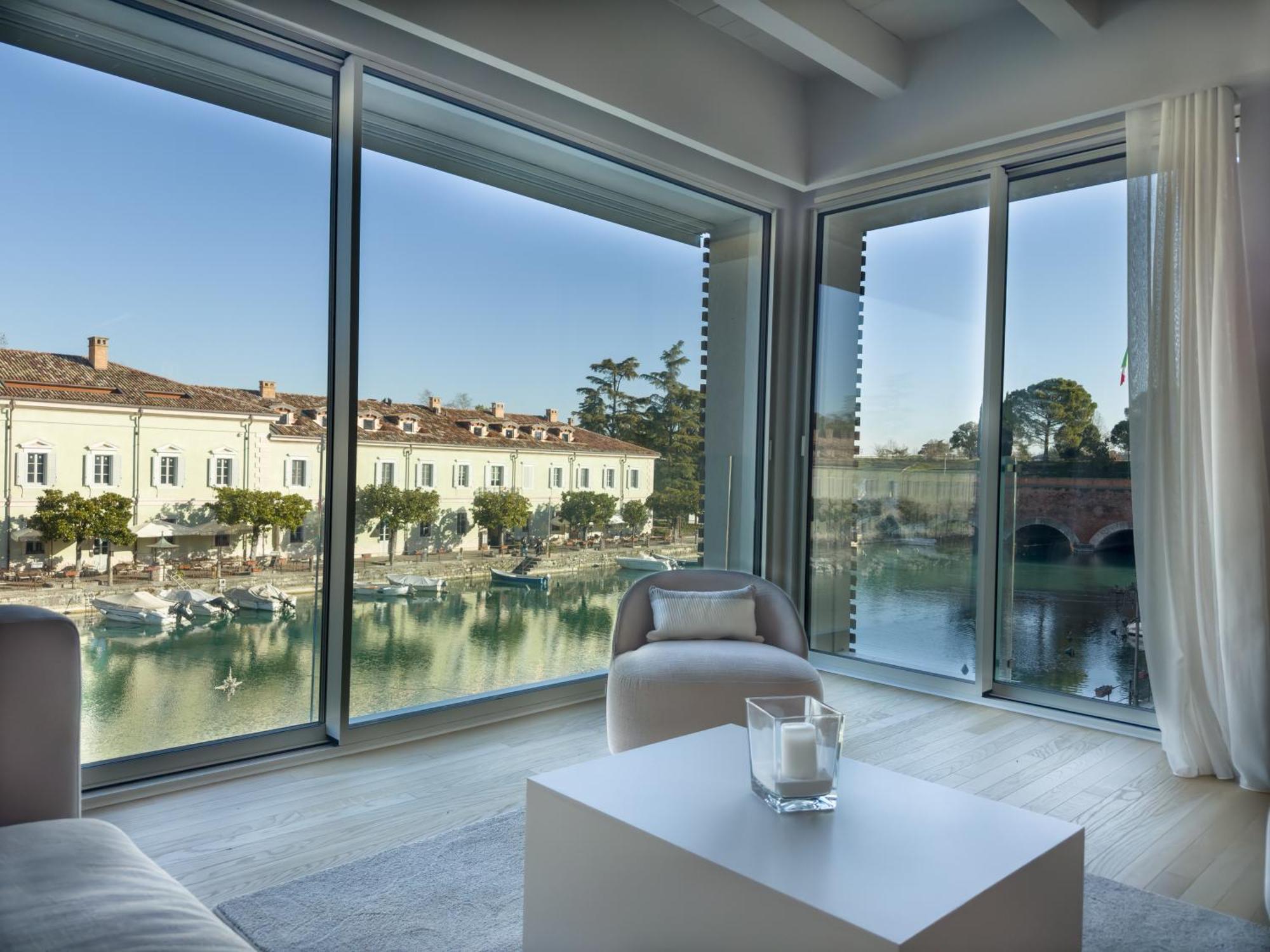 Palazzo Cordigero - Apartments 佩斯基耶拉德加达 外观 照片