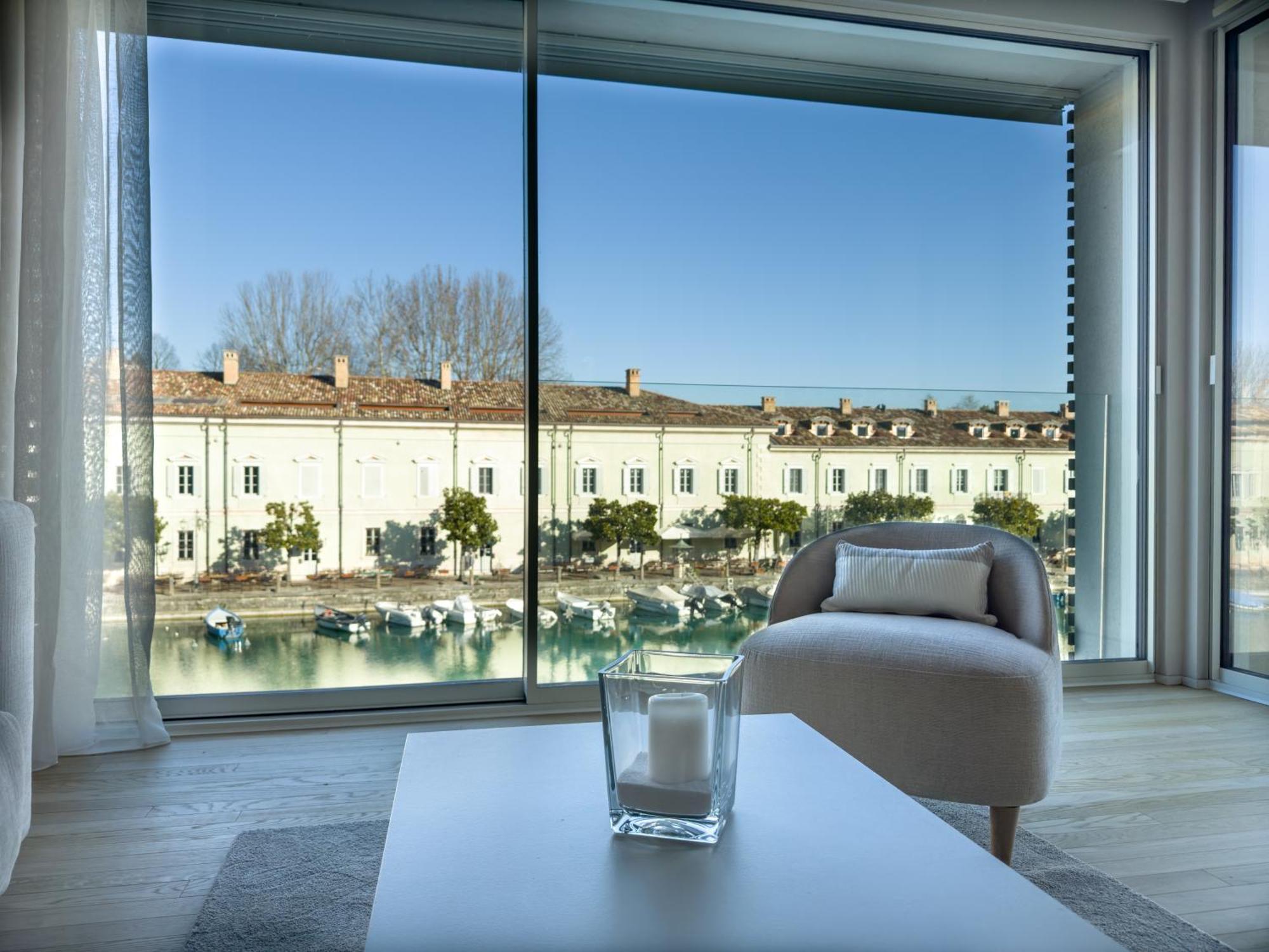 Palazzo Cordigero - Apartments 佩斯基耶拉德加达 外观 照片