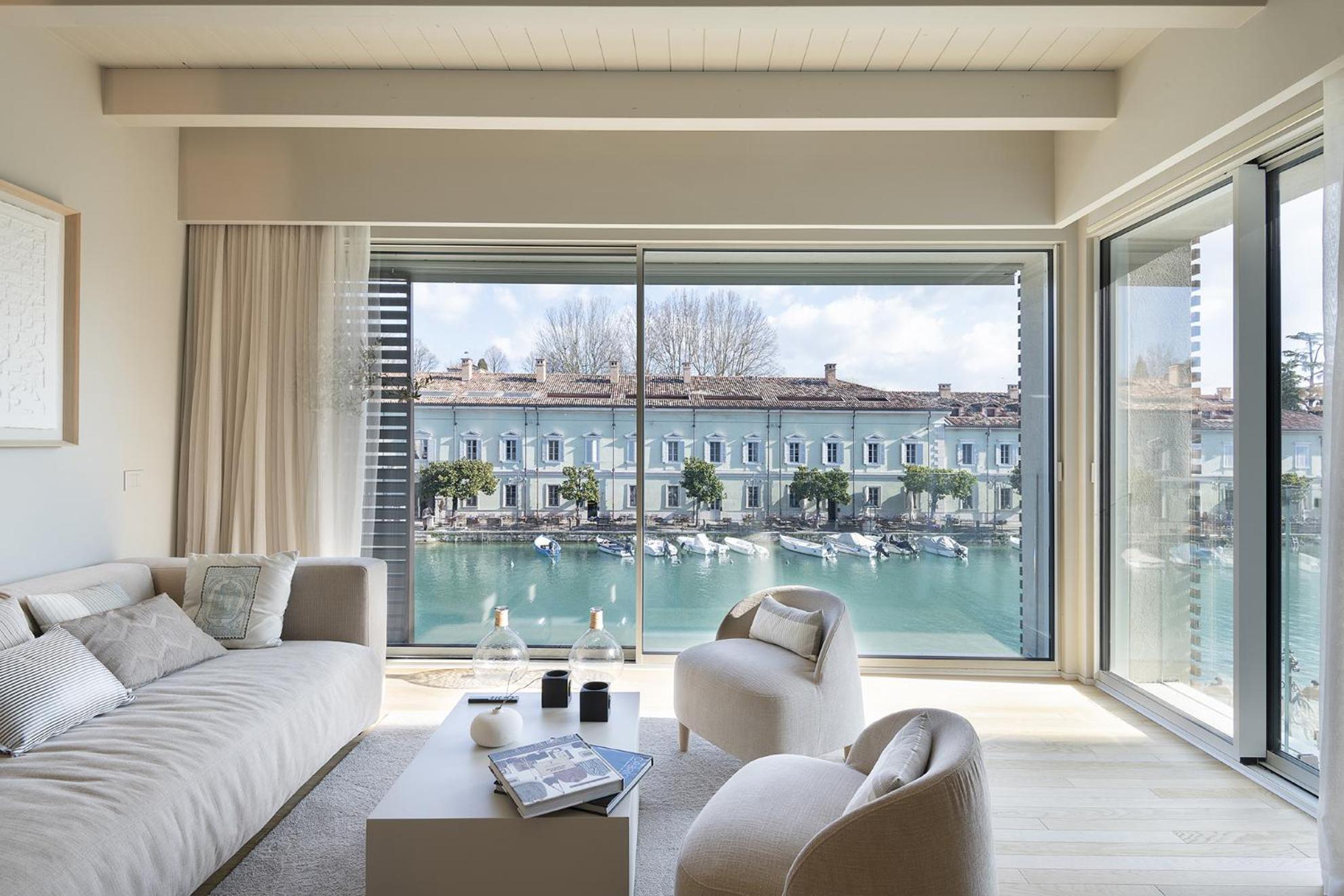 Palazzo Cordigero - Apartments 佩斯基耶拉德加达 外观 照片