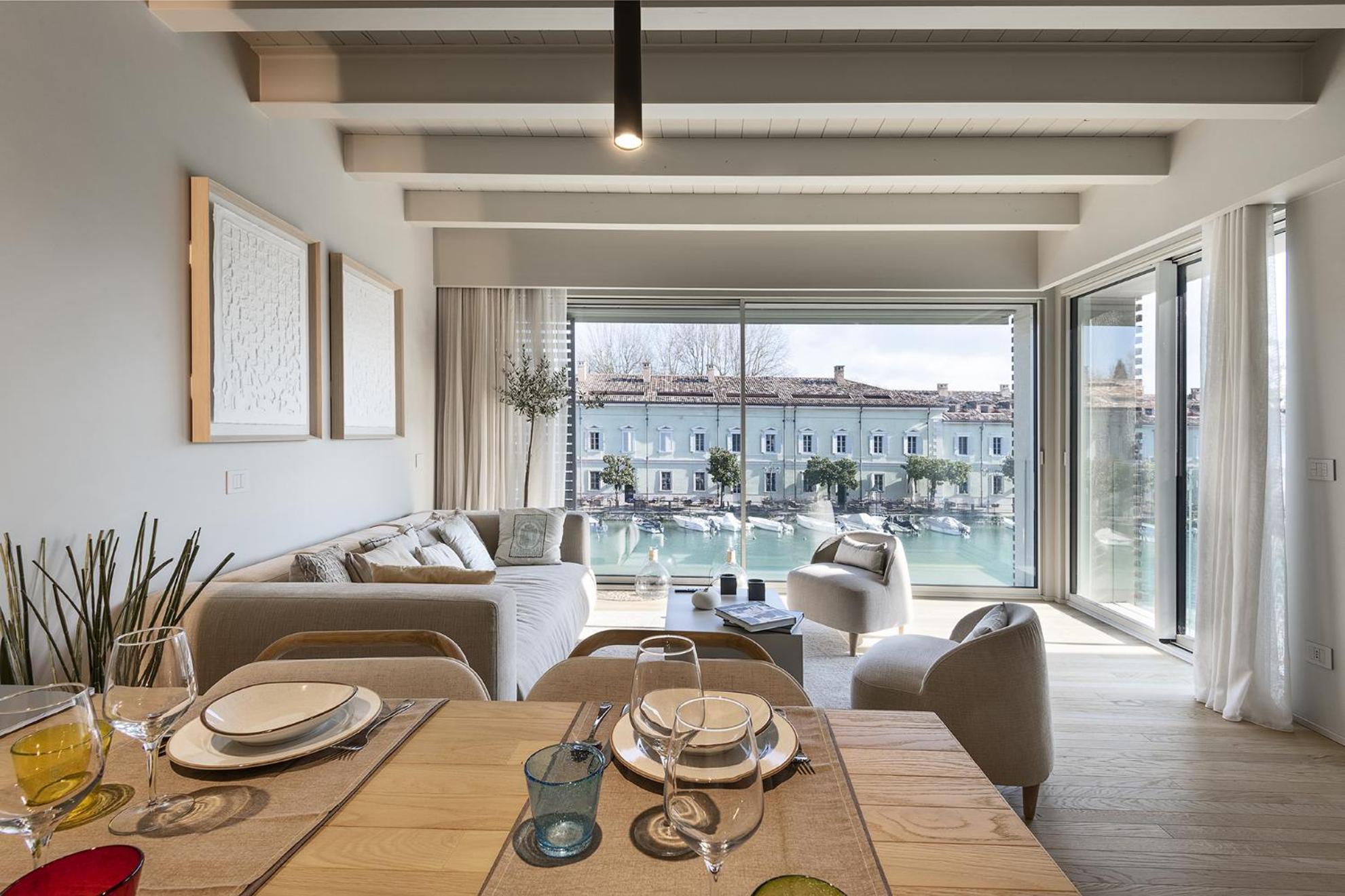 Palazzo Cordigero - Apartments 佩斯基耶拉德加达 外观 照片