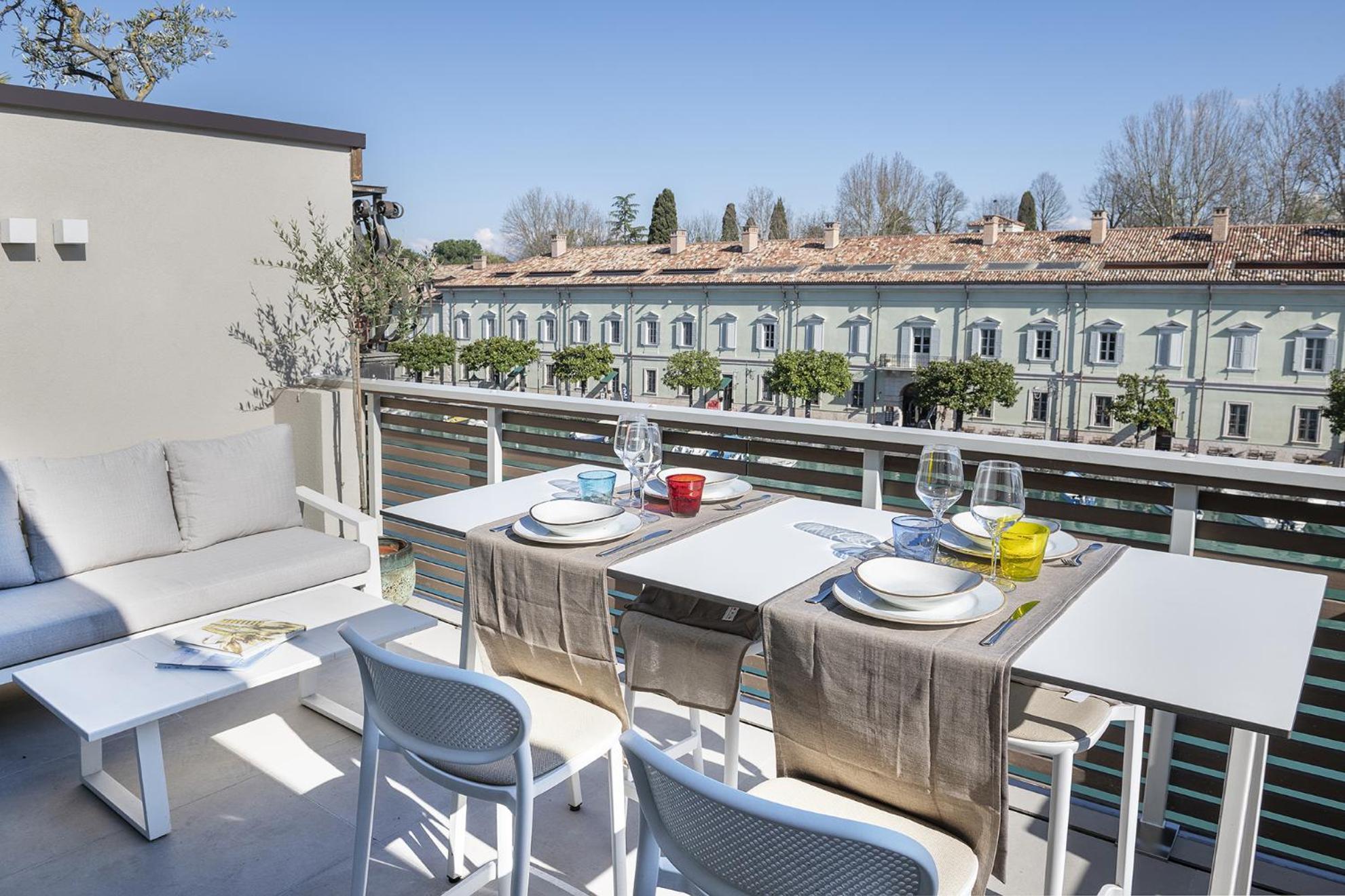 Palazzo Cordigero - Apartments 佩斯基耶拉德加达 外观 照片